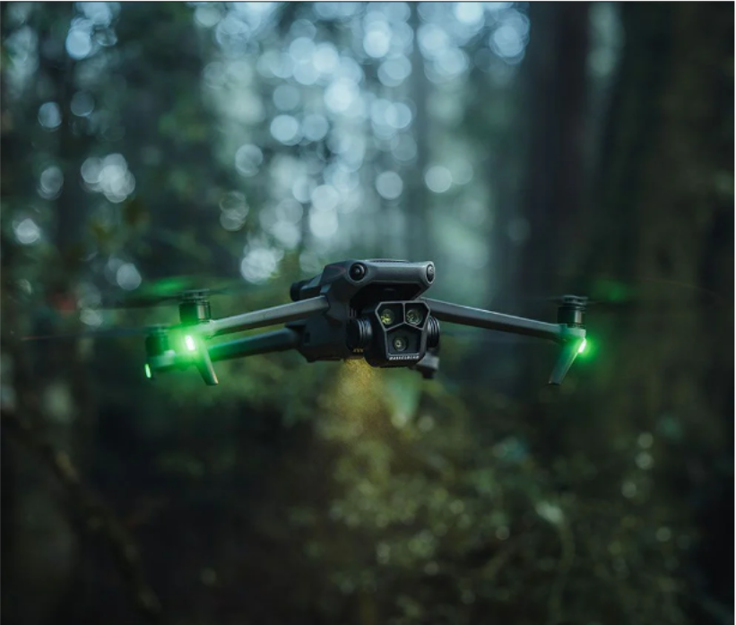 TurboFly™ - Drone con triple cámara Full HD y 4K (PROMOCIÓN SOLO HOY)